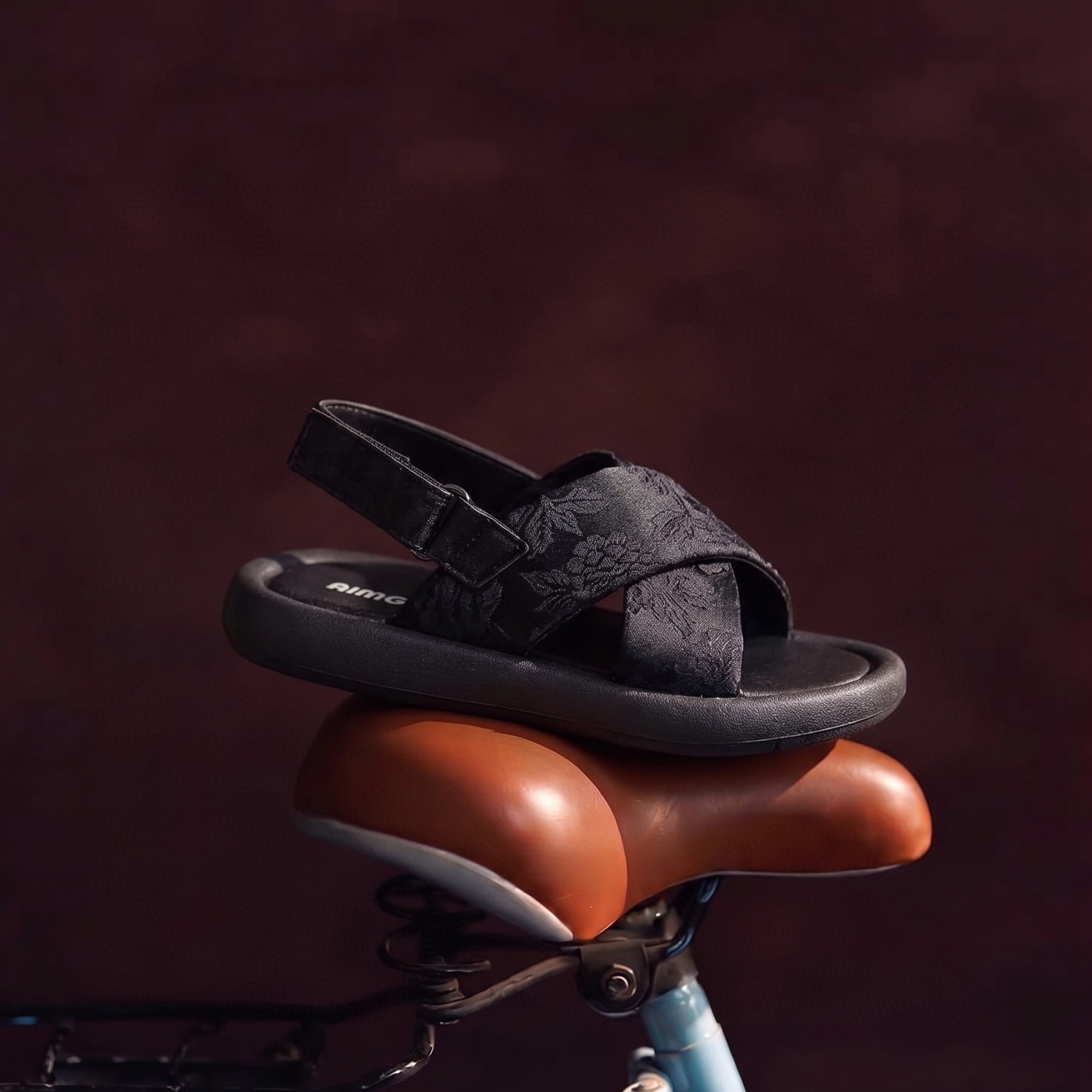Kids Onyx Cross Strap
